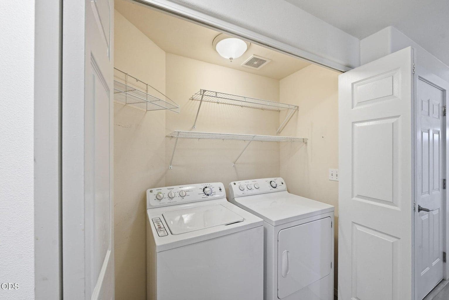 Washer & Dryer Inlcuded