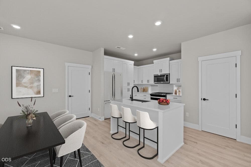 Photo of 20896 Denver Drive 5 of 16