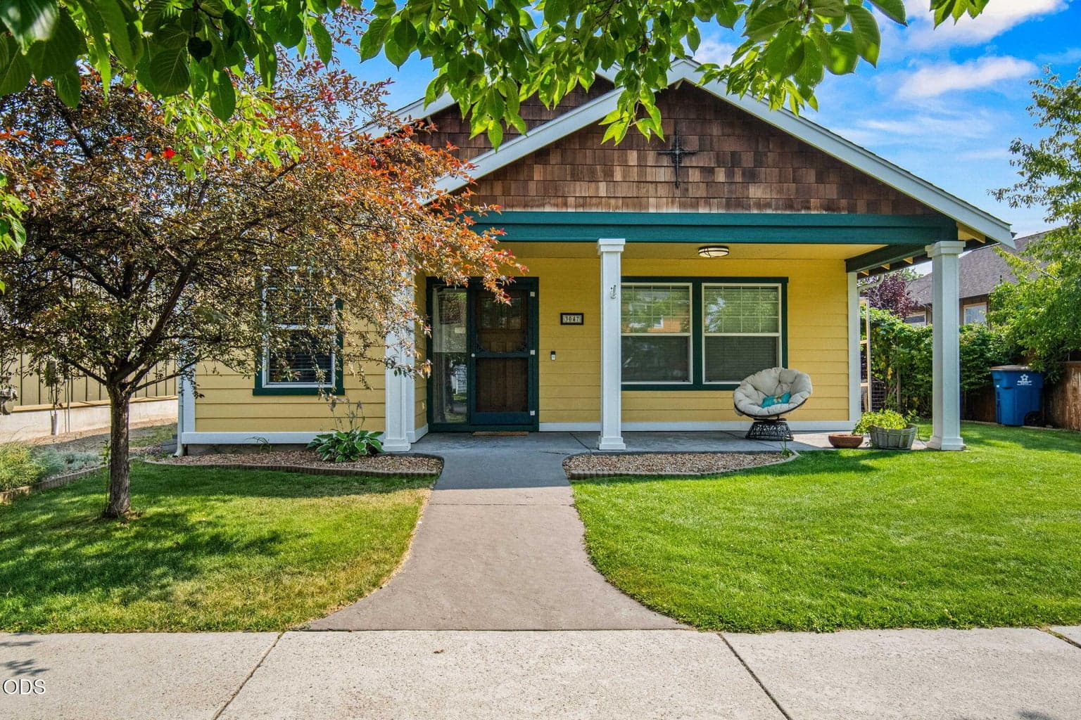 Photo of 3047 Yellow Ribbon Drive 2 of 39