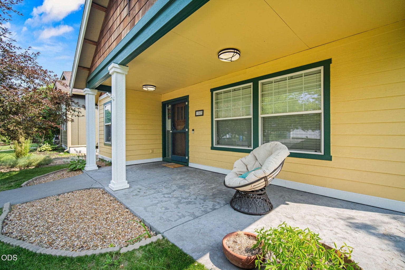 Photo of 3047 Yellow Ribbon Drive 4 of 39