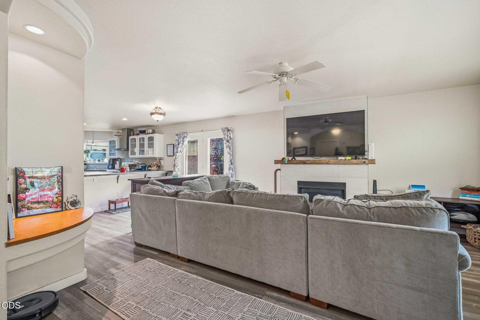 Photo of 3047 NE Yellow Ribbon Drive 7 of 39