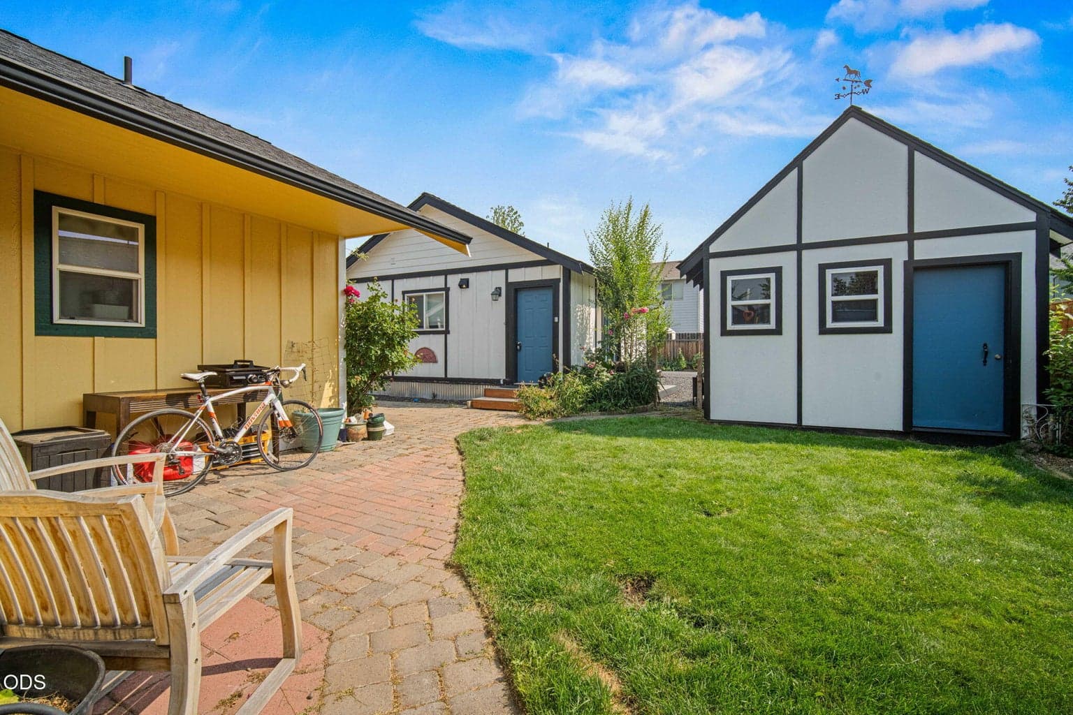 Photo of 3047 NE Yellow Ribbon Drive 27 of 39