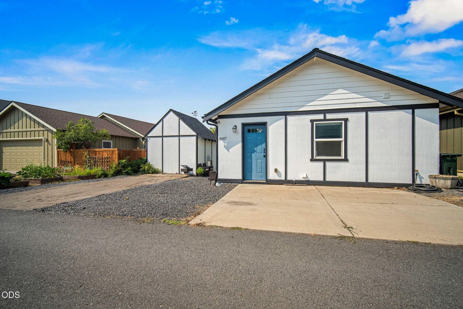 Photo of 3047 NE Yellow Ribbon Drive 39 of 39