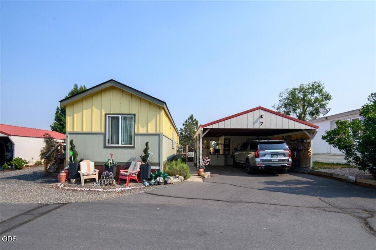 Photo of 6100 Highway 97 3 of 25