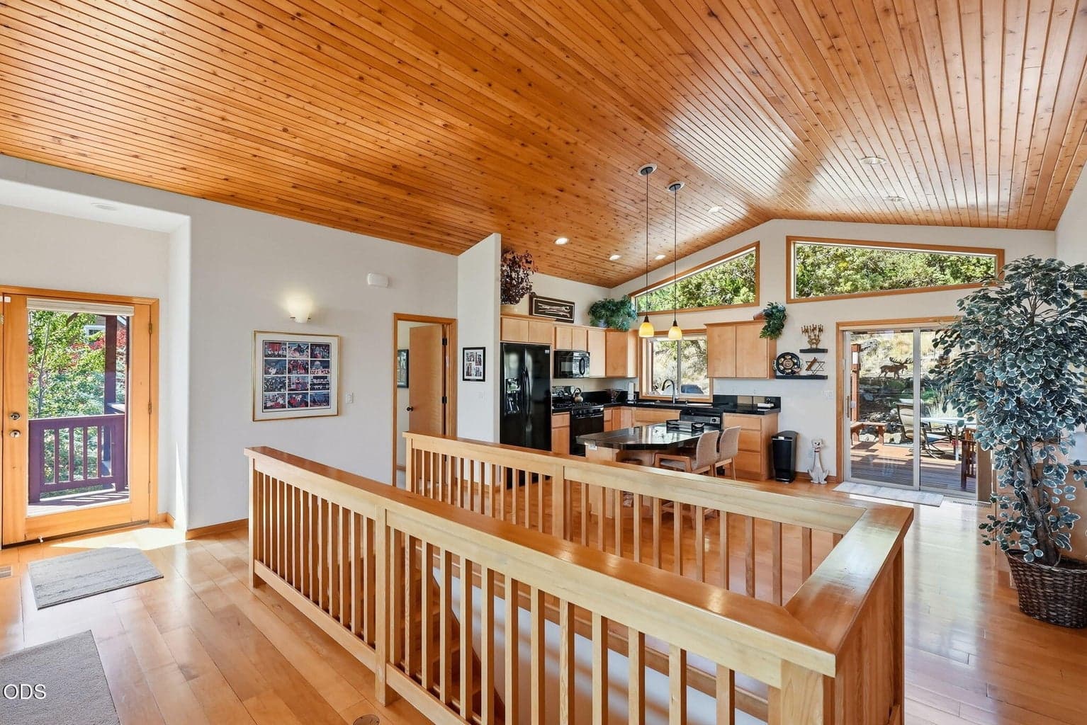 Photo of 2497 NW Todds Crest Drive 8 of 40