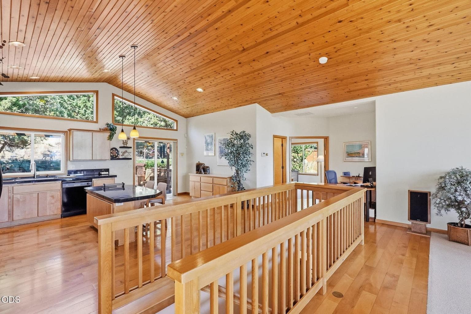 Photo of 2497 NW Todds Crest Drive 9 of 40