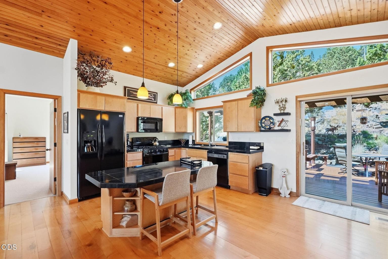 Photo of 2497 NW Todds Crest Drive 11 of 40