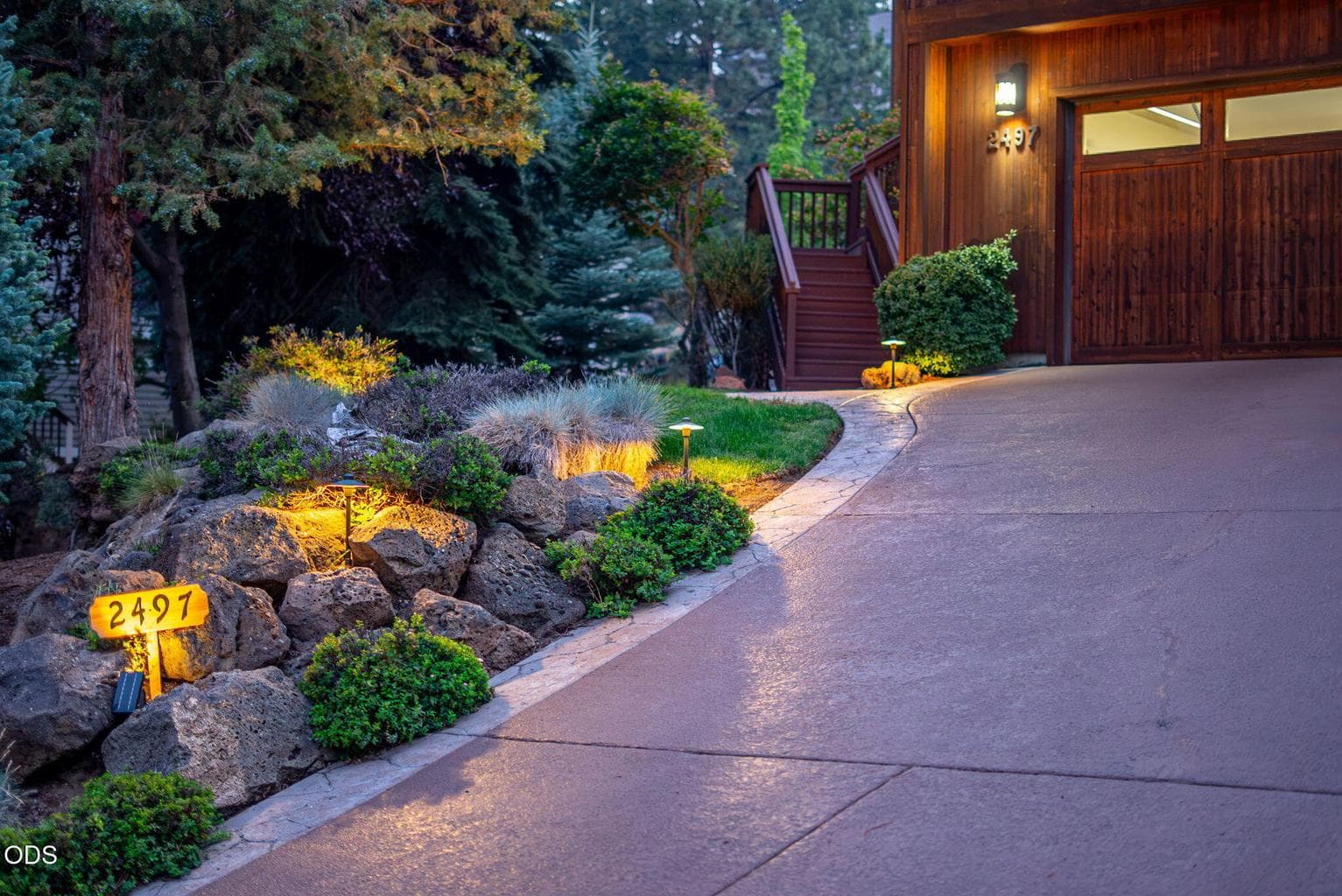 Photo of 2497 Todds Crest Drive 3 of 40