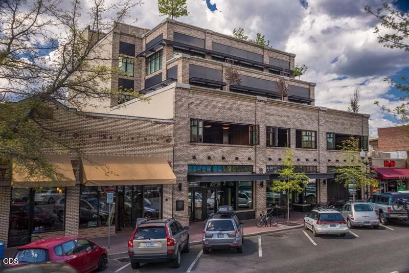Photo of 919 Bond Street 2 of 43