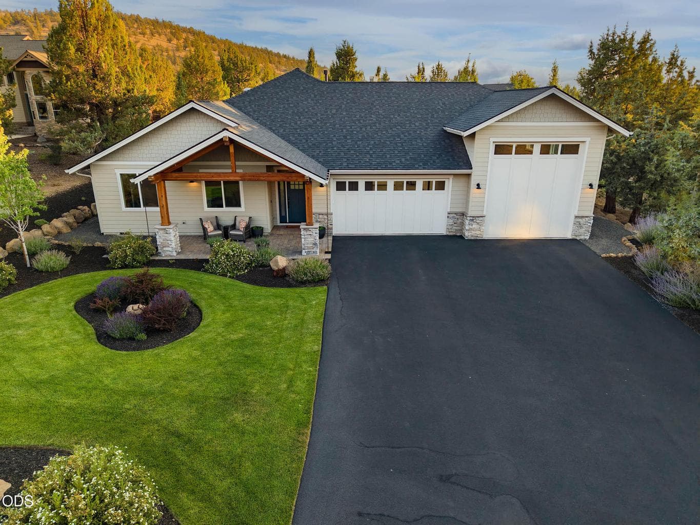 Photo of 1385 Spring Ridge Court 16 of 47