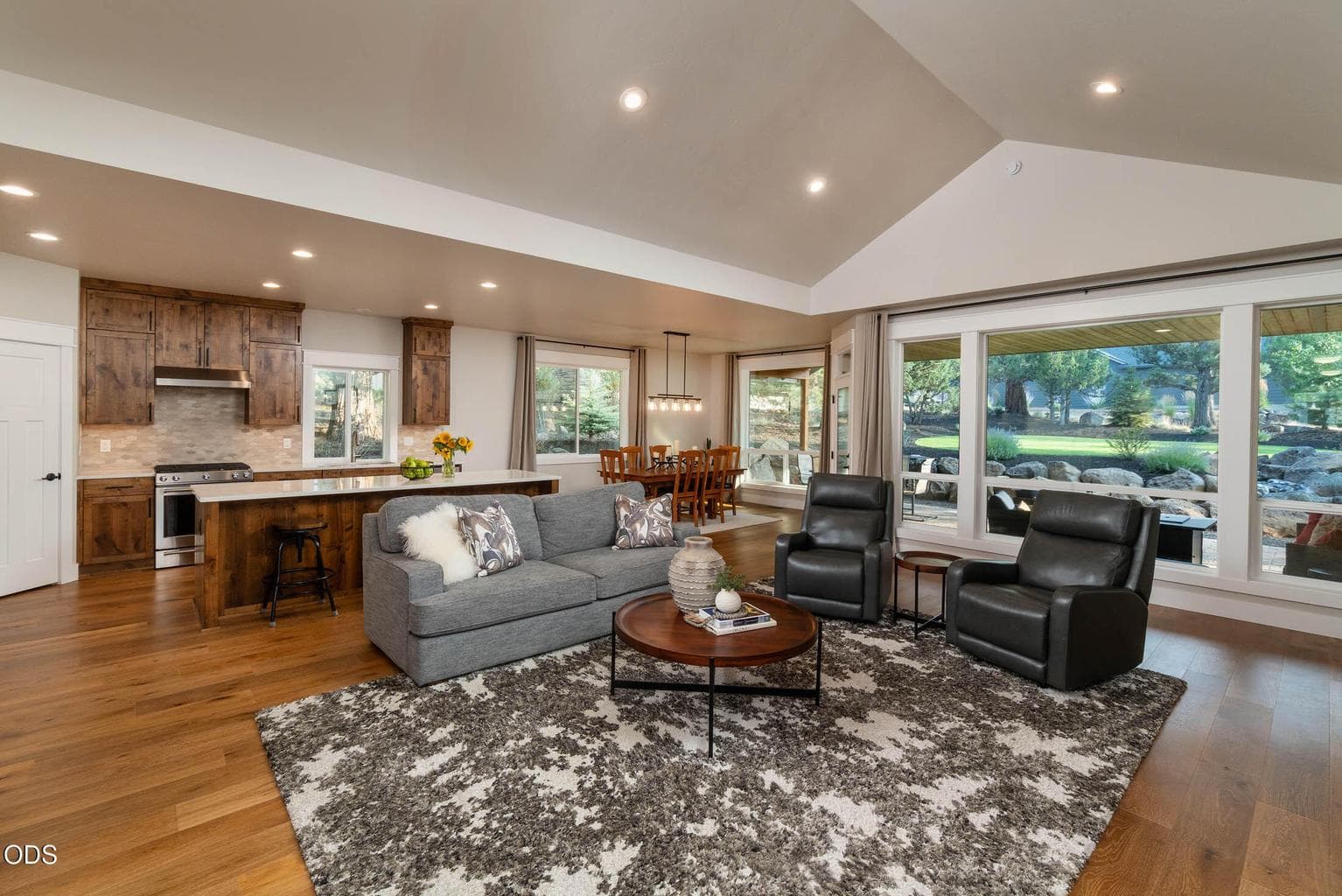 Photo of 1385 Spring Ridge Court 18 of 47