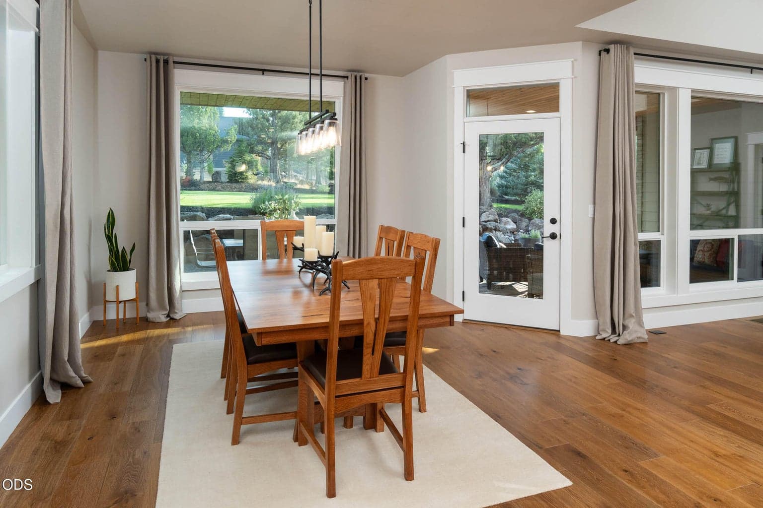 Photo of 1385 Spring Ridge Court 20 of 47
