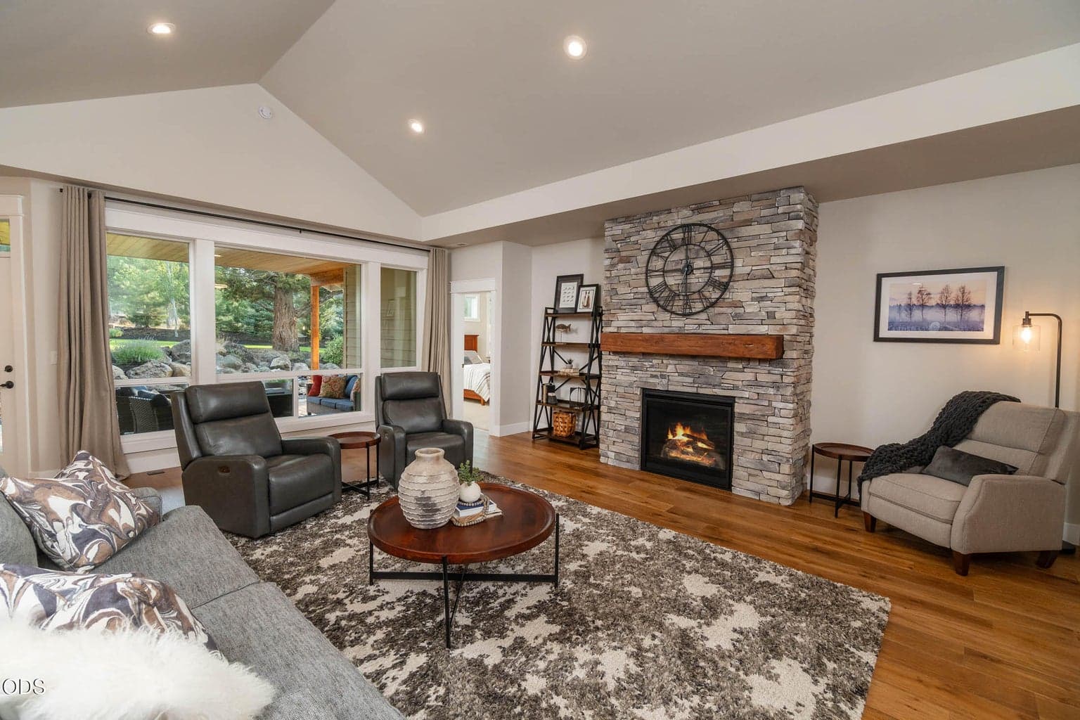 Photo of 1385 Spring Ridge Court 22 of 47