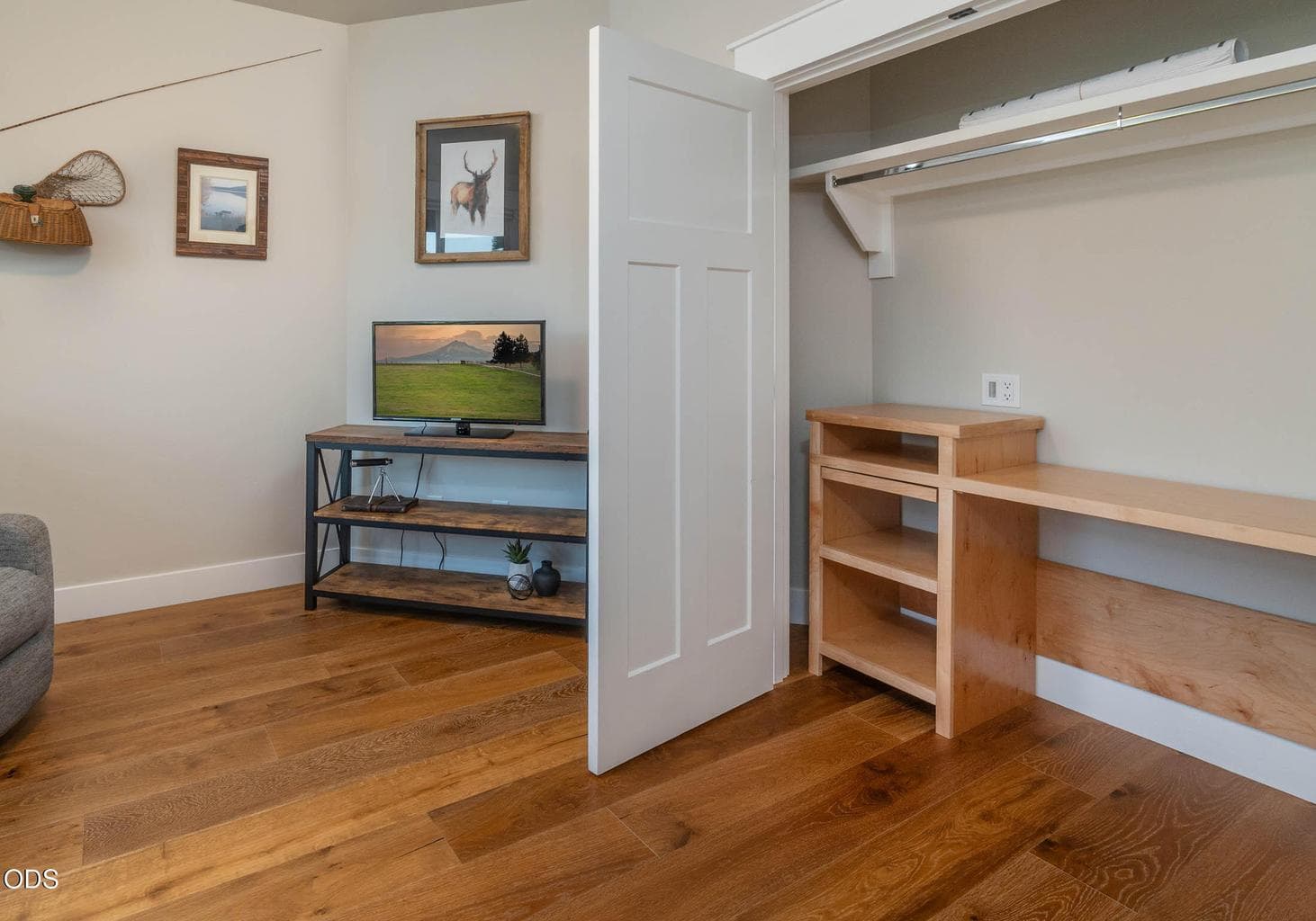 Photo of 1385 Spring Ridge Court 31 of 47