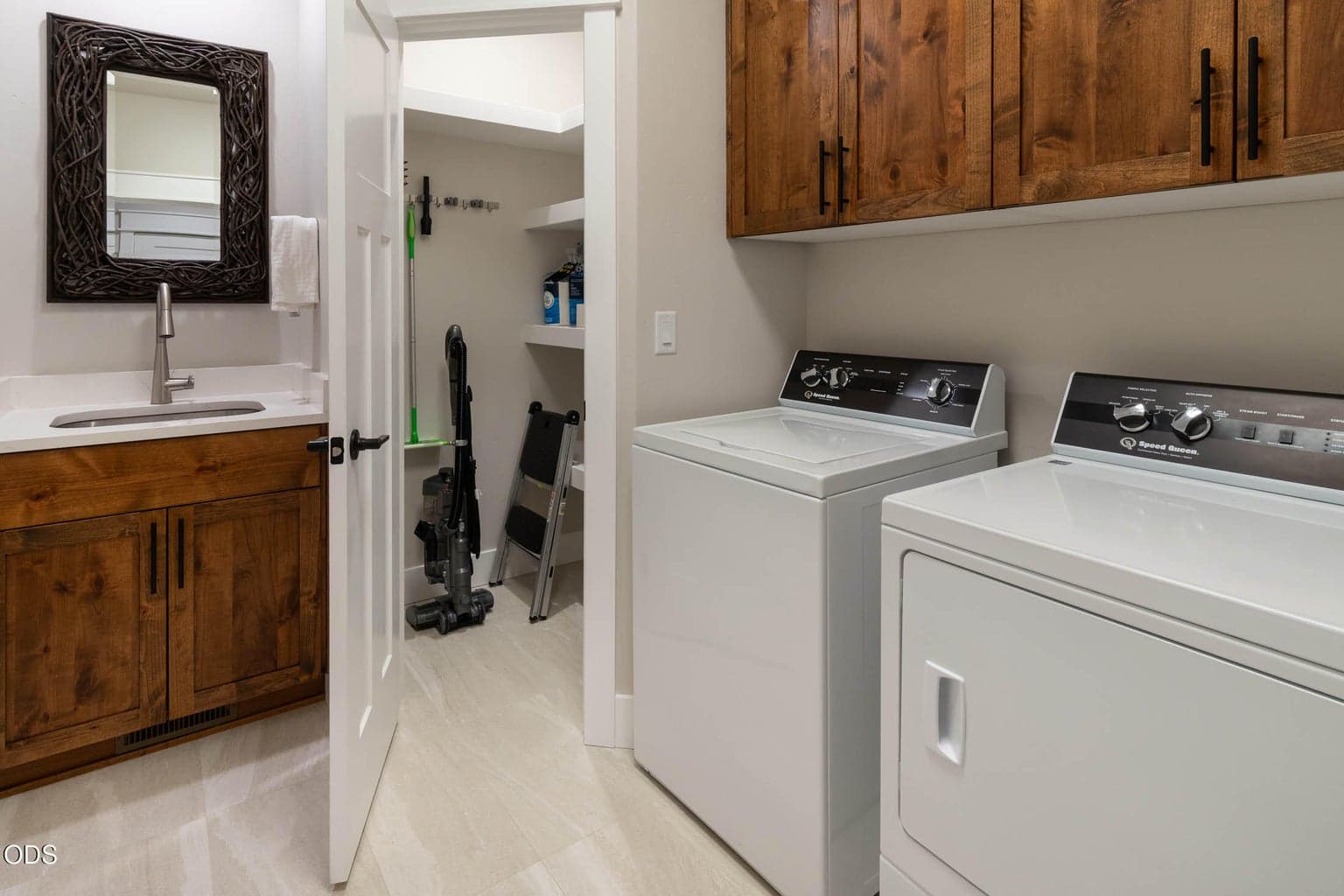Photo of 1385 Spring Ridge Court 33 of 47