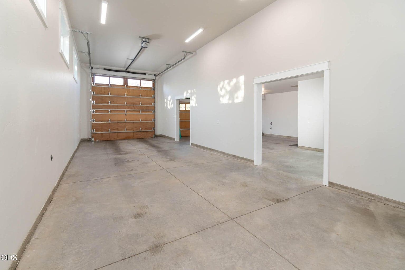 Photo of 1385 Spring Ridge Court 36 of 47
