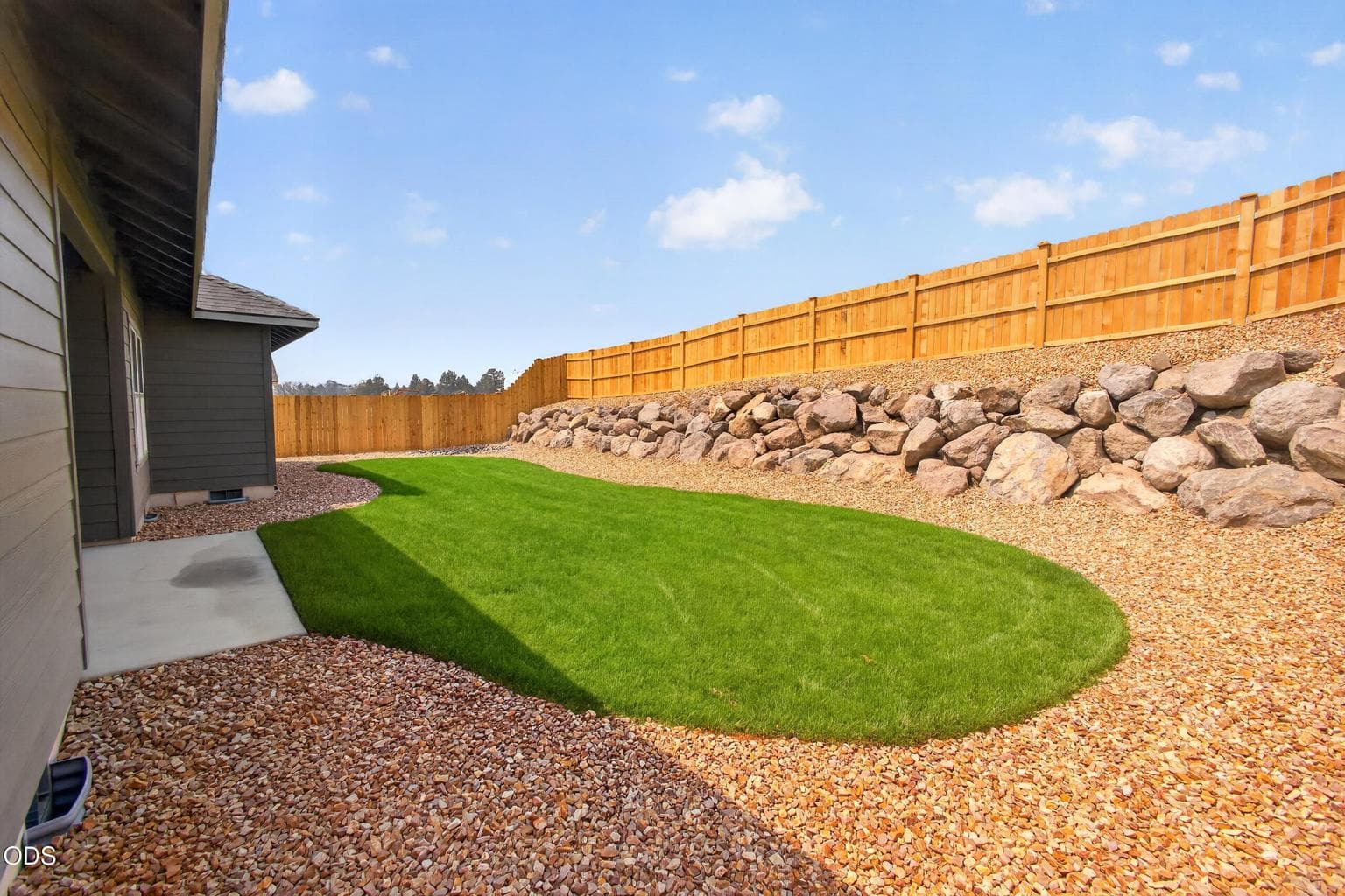 Photo of 3855 SW Antelope Way 24 of 29