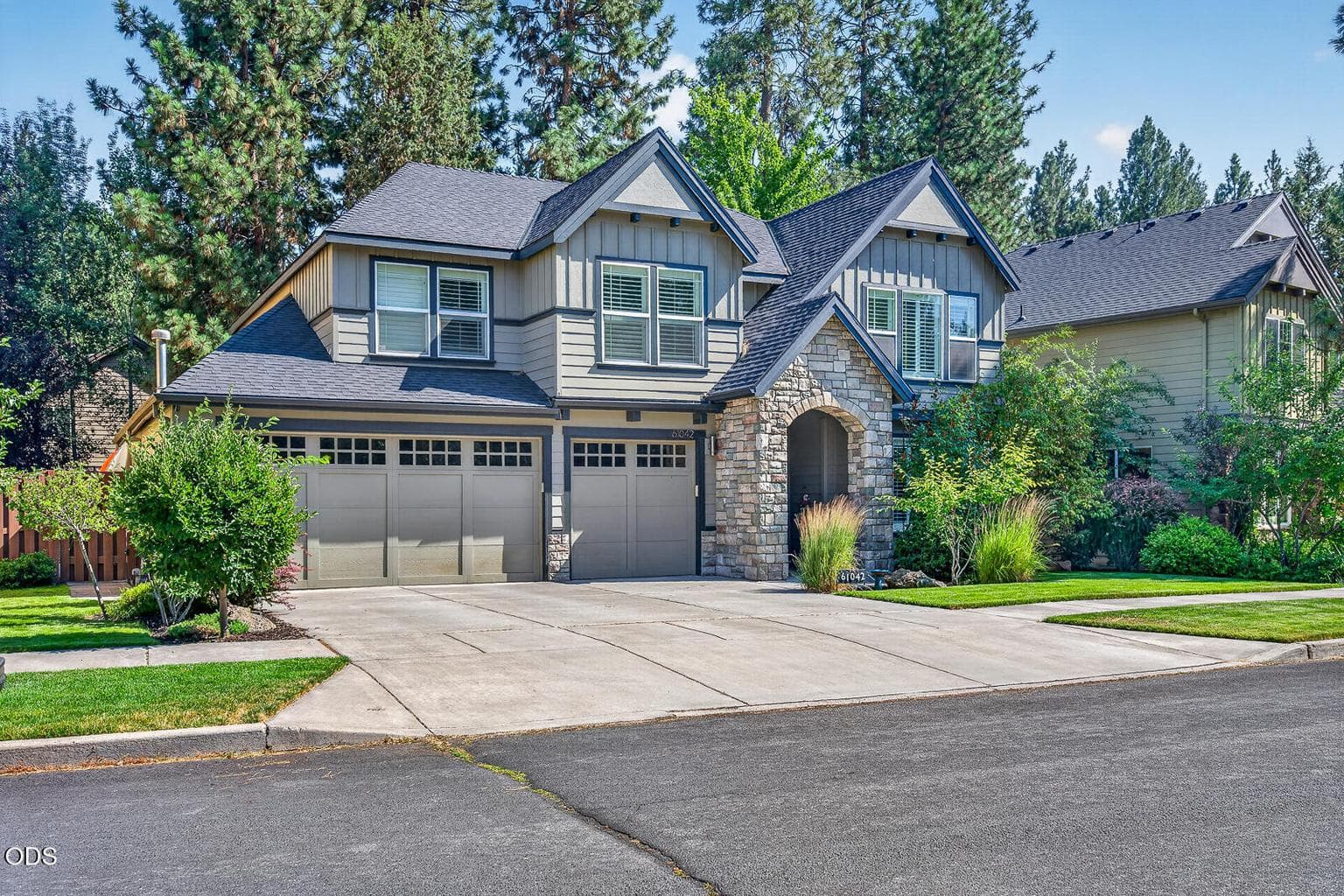 Photo of 61042 Chamomile Place 2 of 57