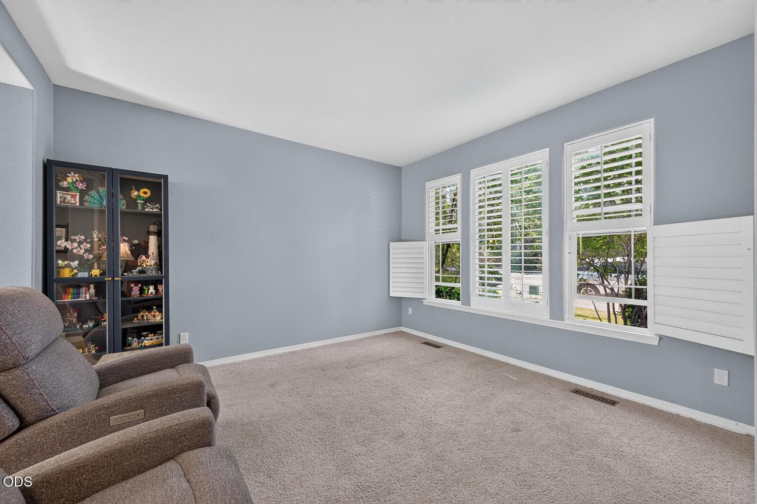 Light and bright great room