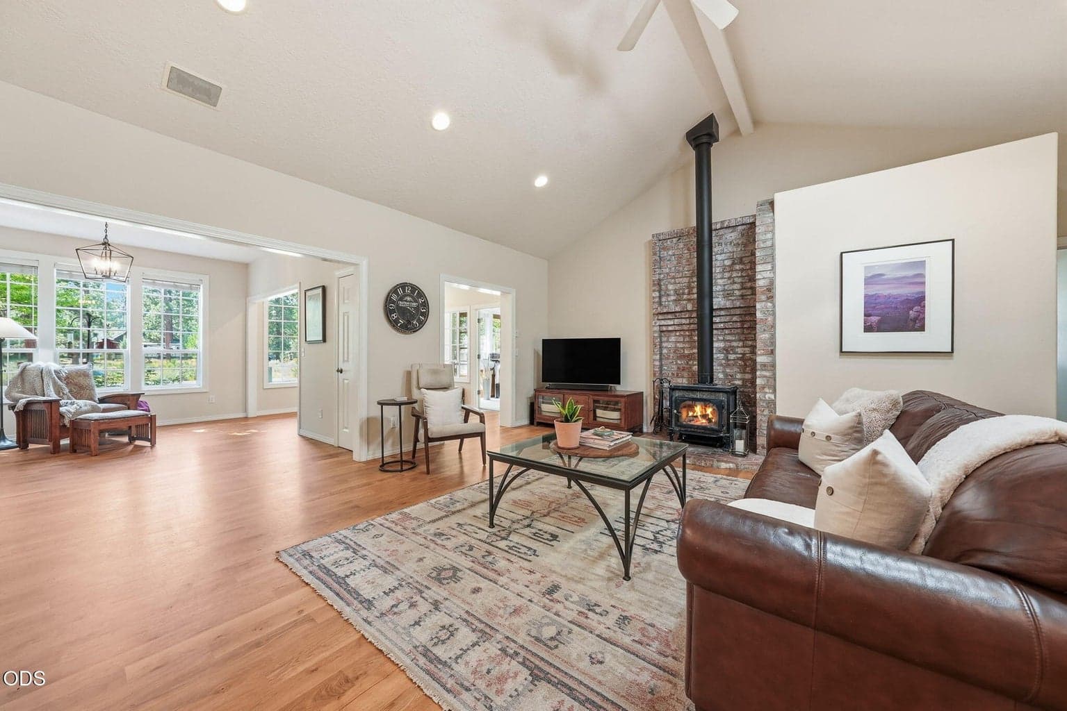 Photo of 750 S Maple Street 11 of 77
