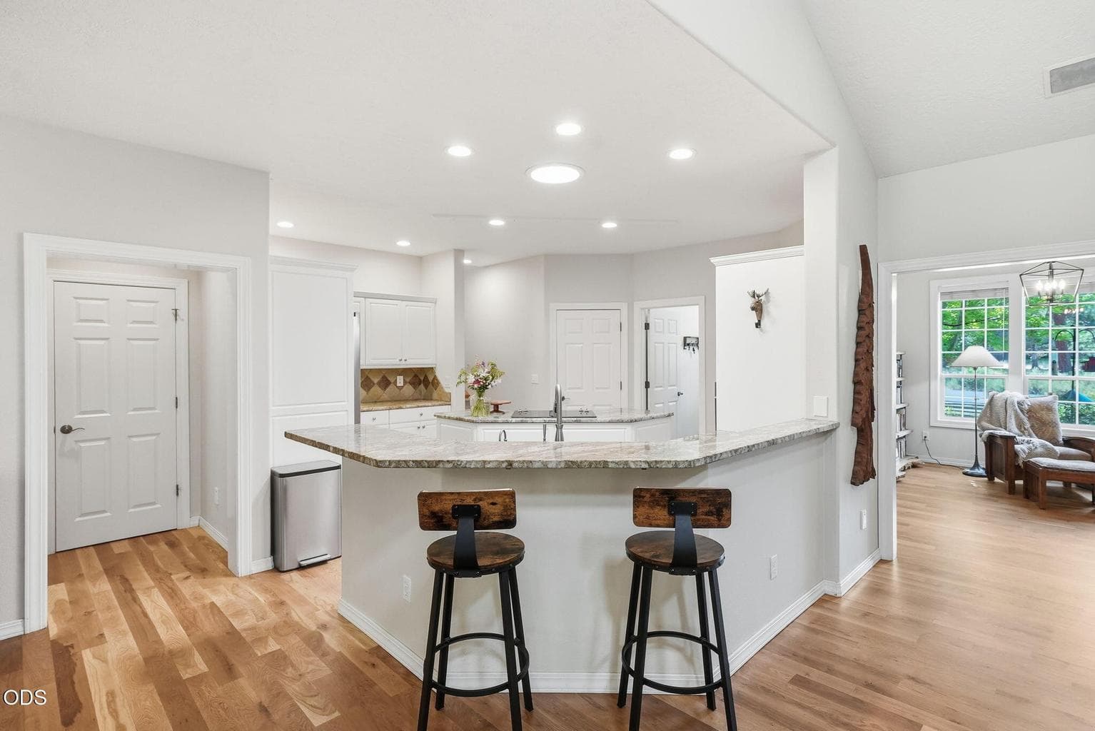 Photo of 750 S Maple Street 16 of 77
