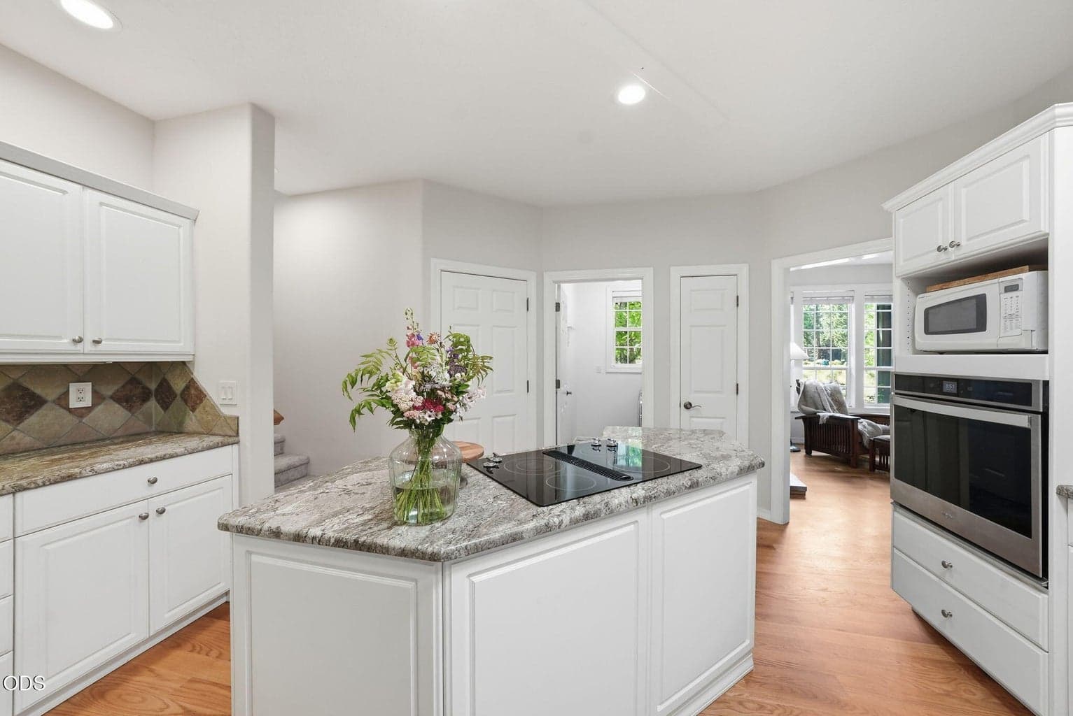 Photo of 750 S Maple Street 18 of 77