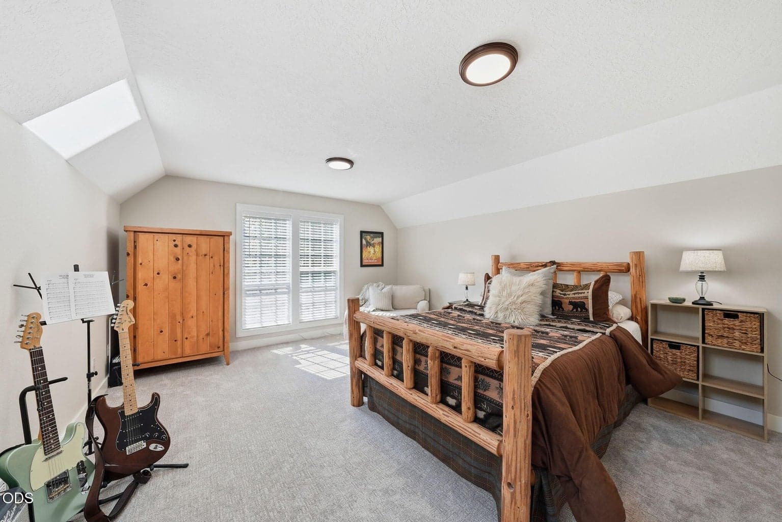 Photo of 750 S Maple Street 33 of 77
