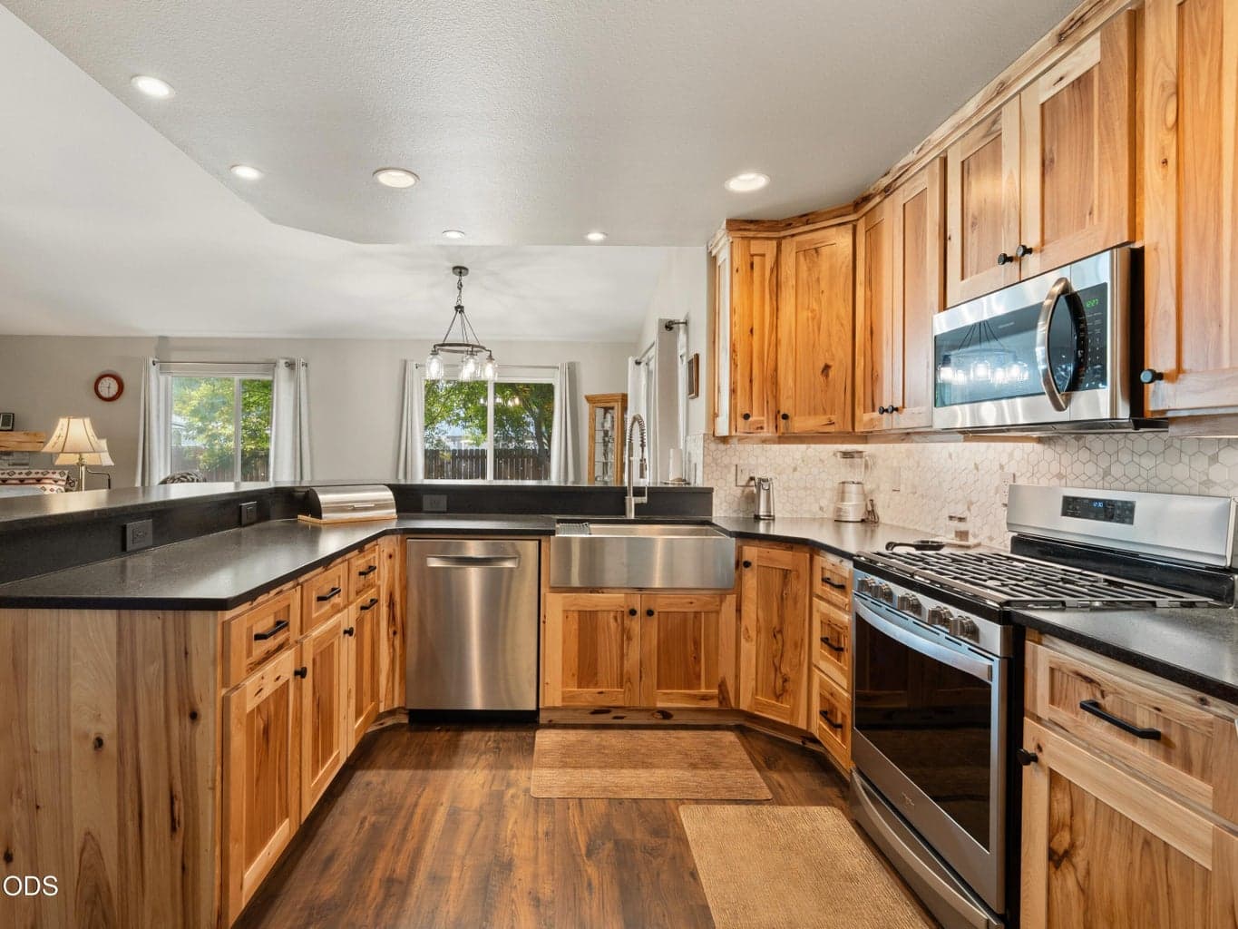 Photo of 1950 Nickernut Court 4 of 26