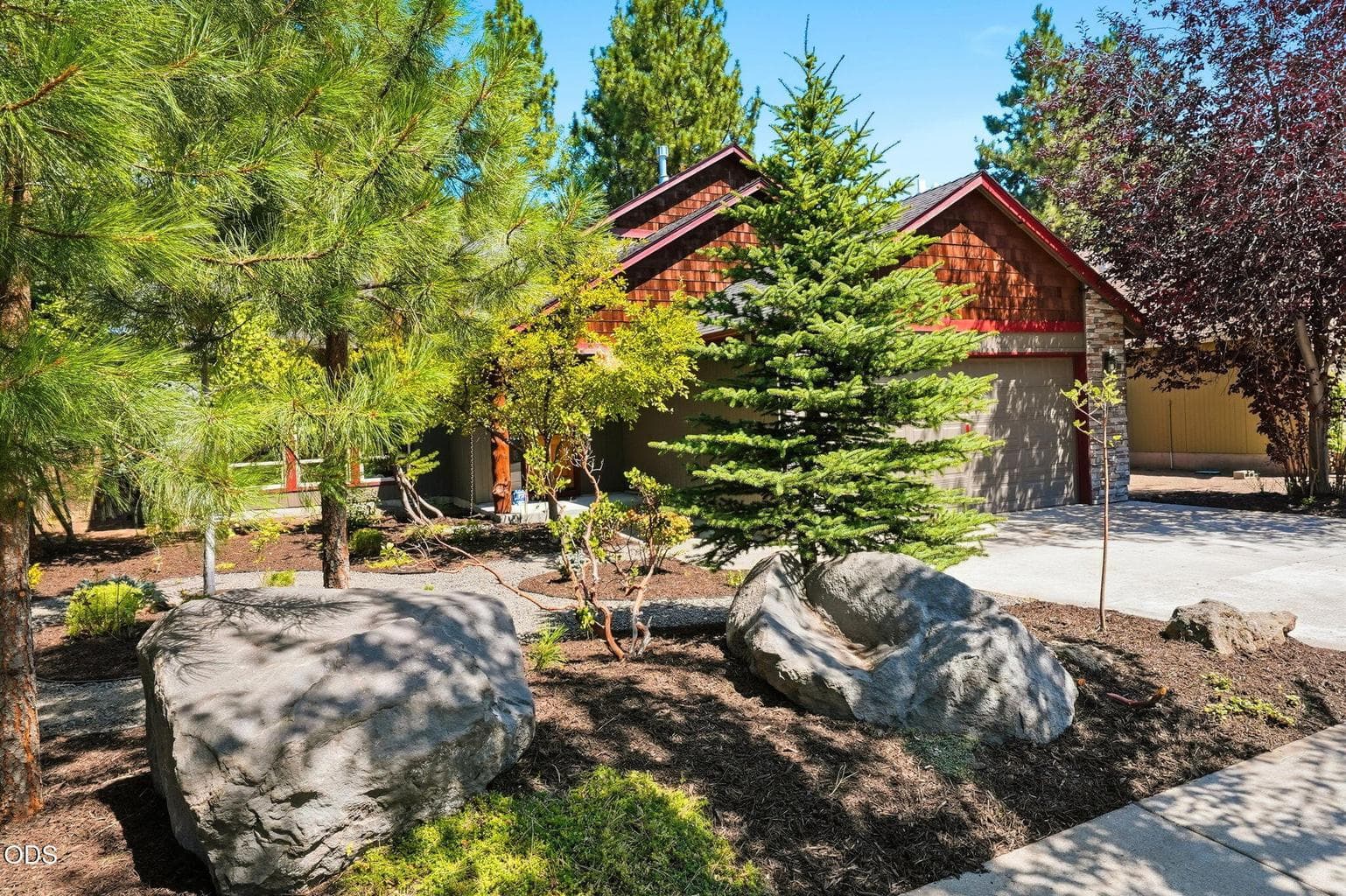 Photo of 61375 Brianne Place 2 of 32