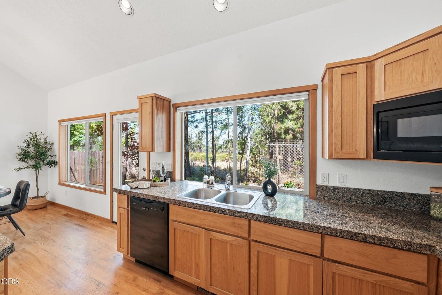 Photo of 61375 Brianne Place 14 of 32