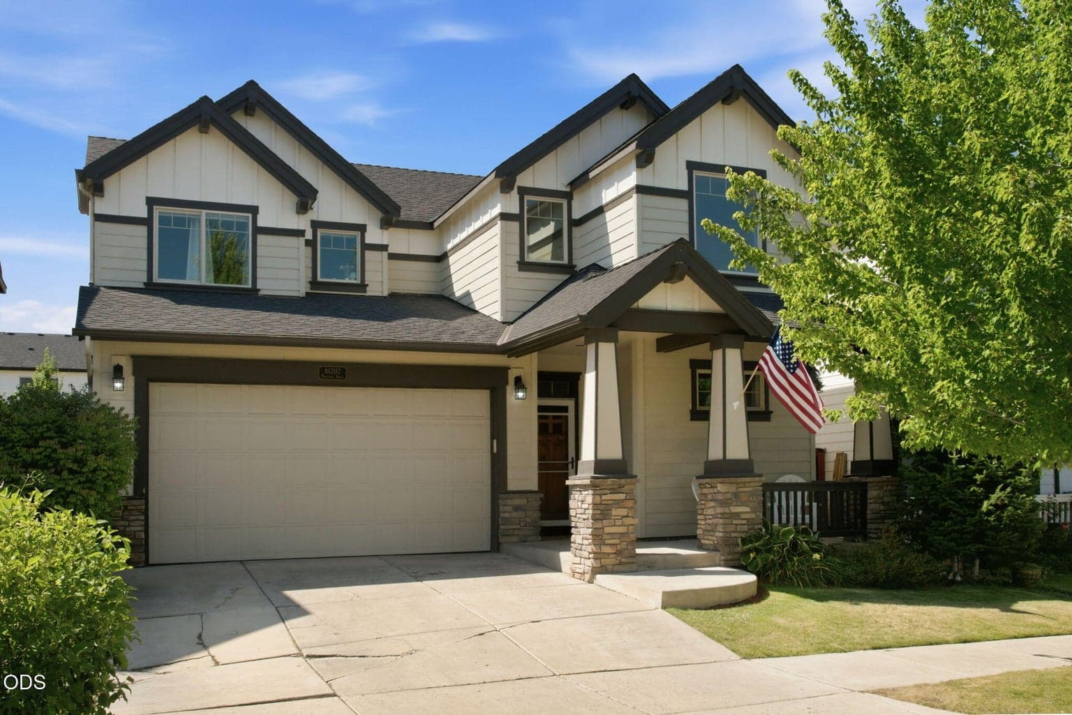 Photo of 61202 Dayspring Drive 1 of 29