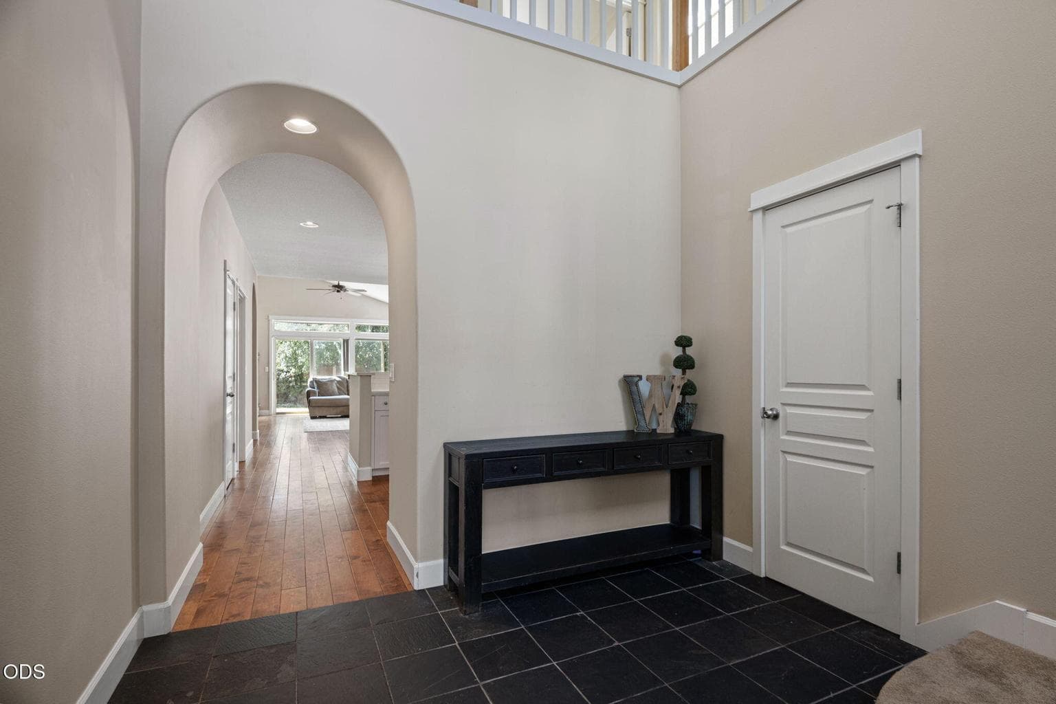 Photo of 61202 Dayspring Drive 3 of 29