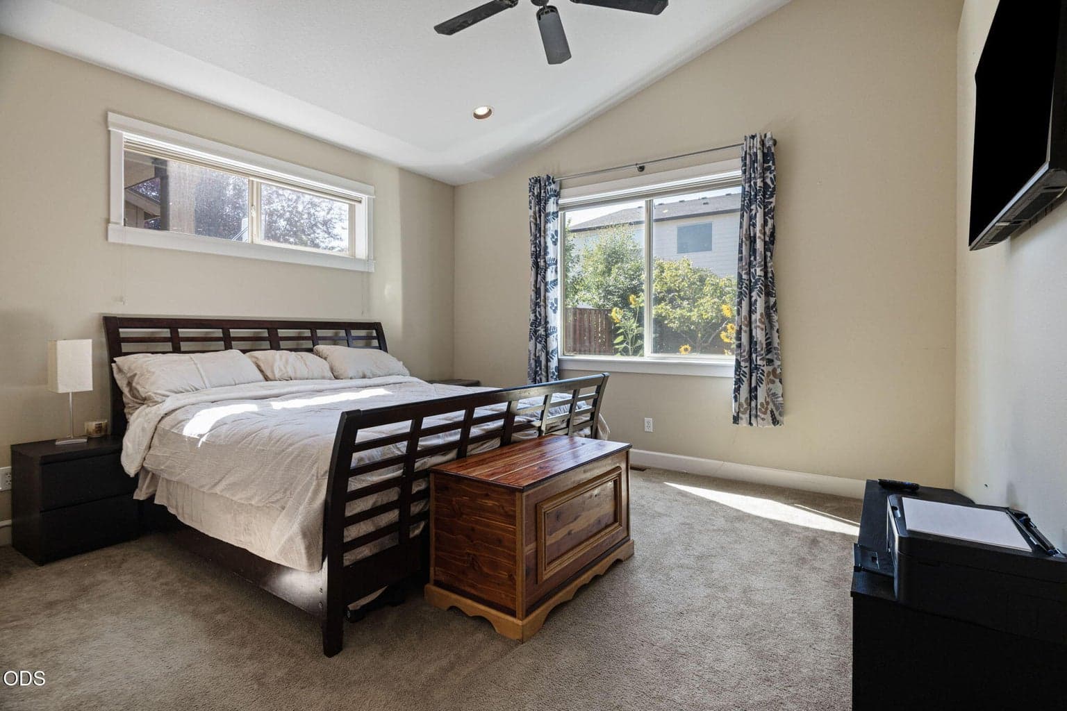 Primary bedroom - main floor