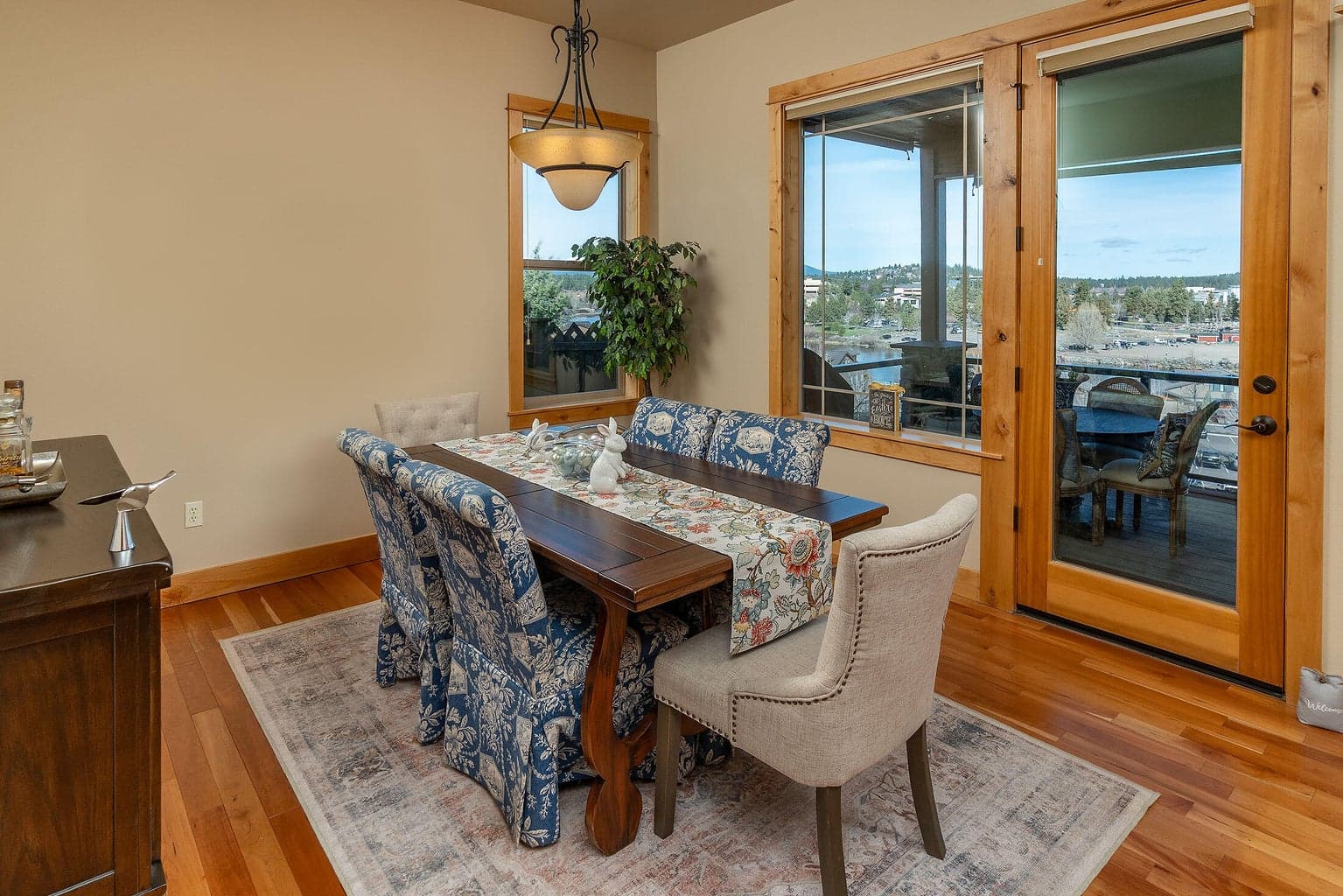 Photo of 961 SW Vantage Point Way 11 of 36