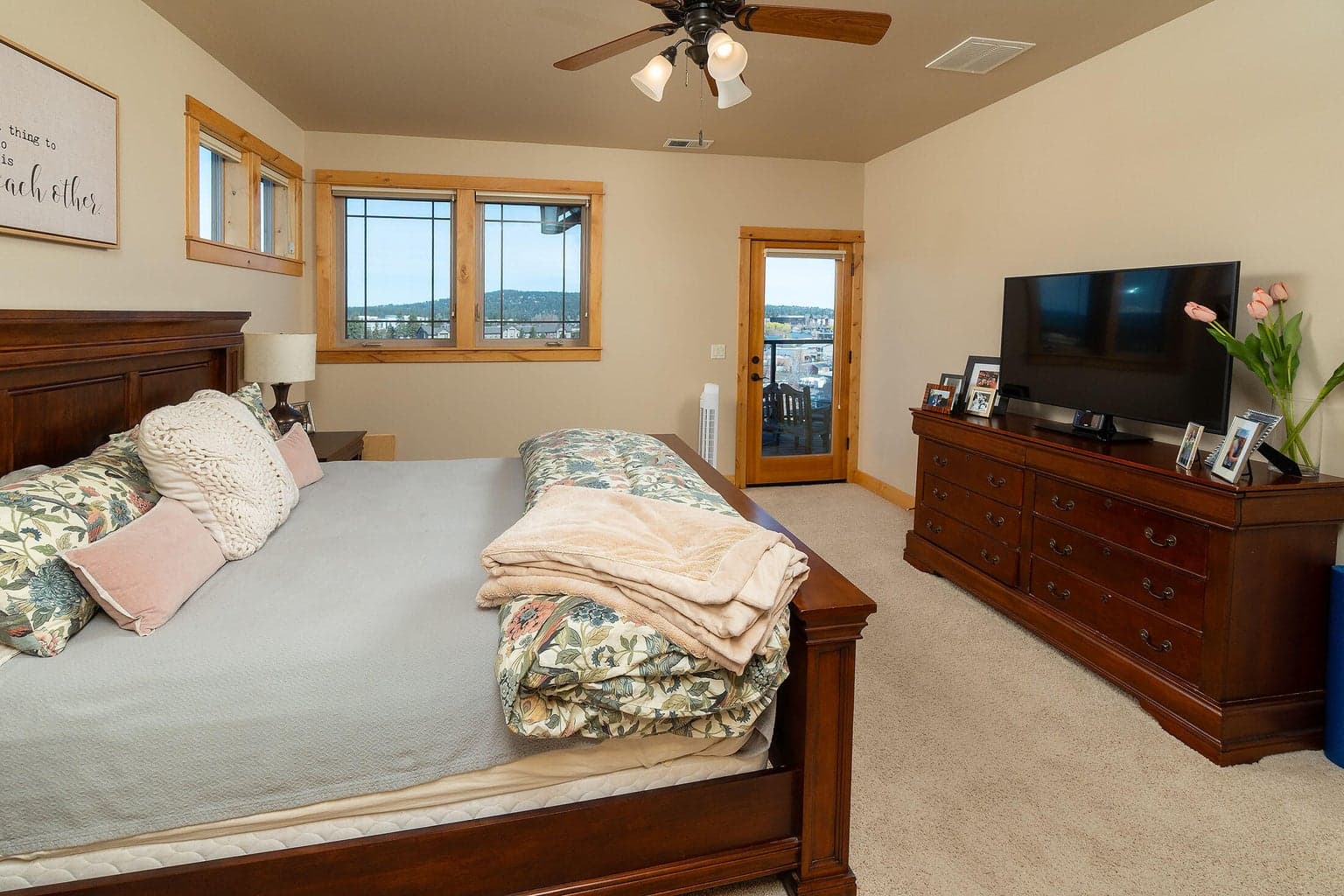 Upstairs - Primary En-Suite