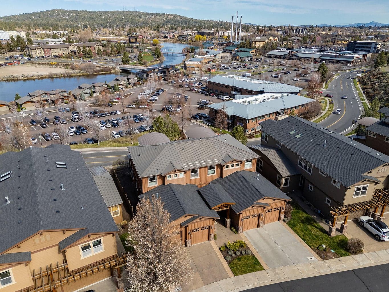 Photo of 961 SW Vantage Point Way 35 of 36