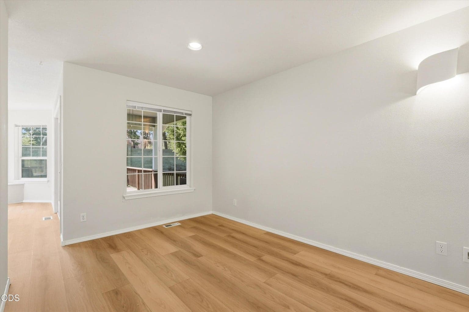 Photo of 3389 NE Stonebrook Loop 13 of 52