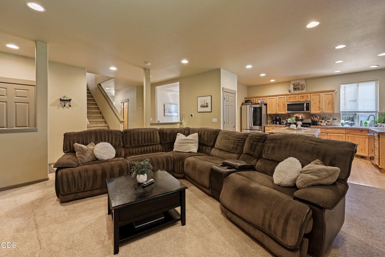 Photo of 21183 Ritz Place 2 of 37