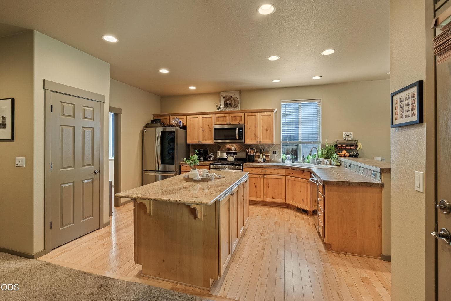 Photo of 21183 Ritz Place 3 of 37