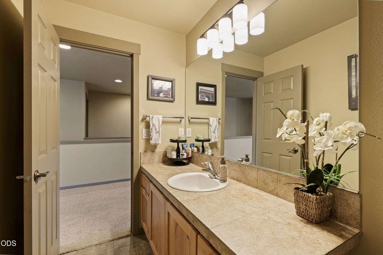 Photo of 21183 Ritz Place 28 of 37
