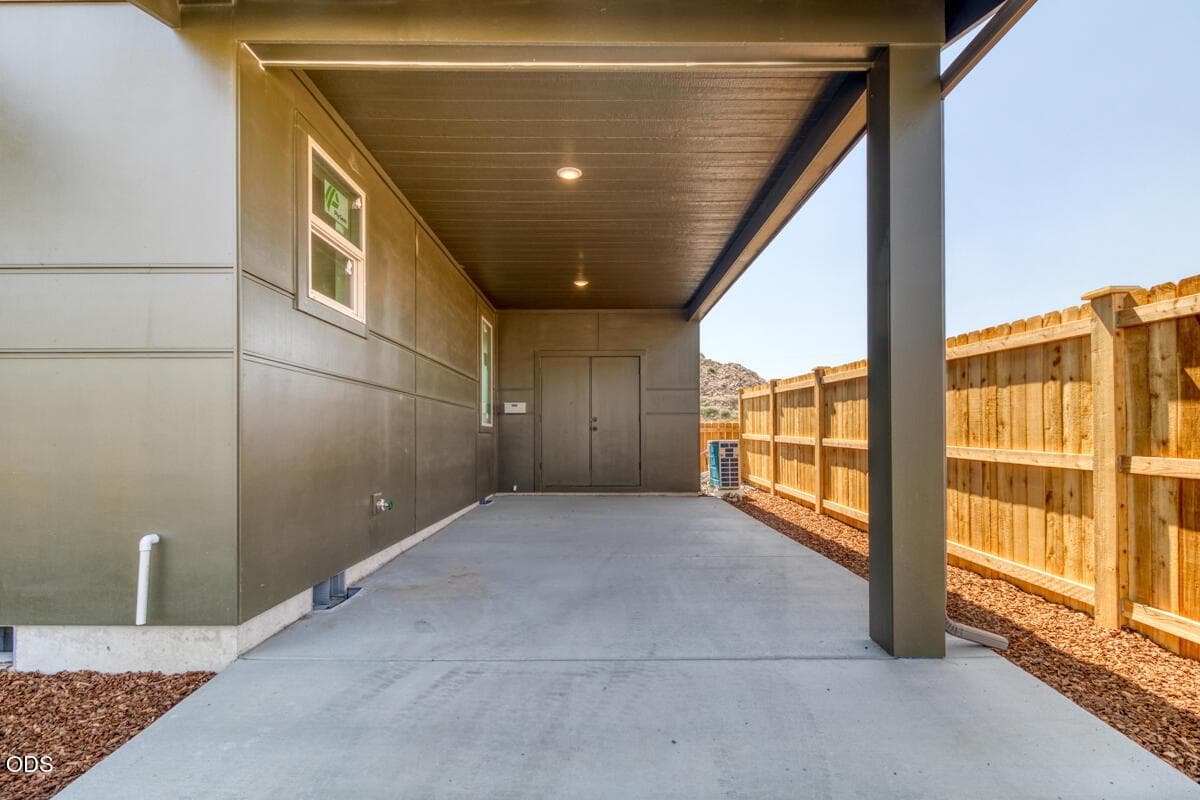 Photo of 896 SE Aquila Drive 24 of 28