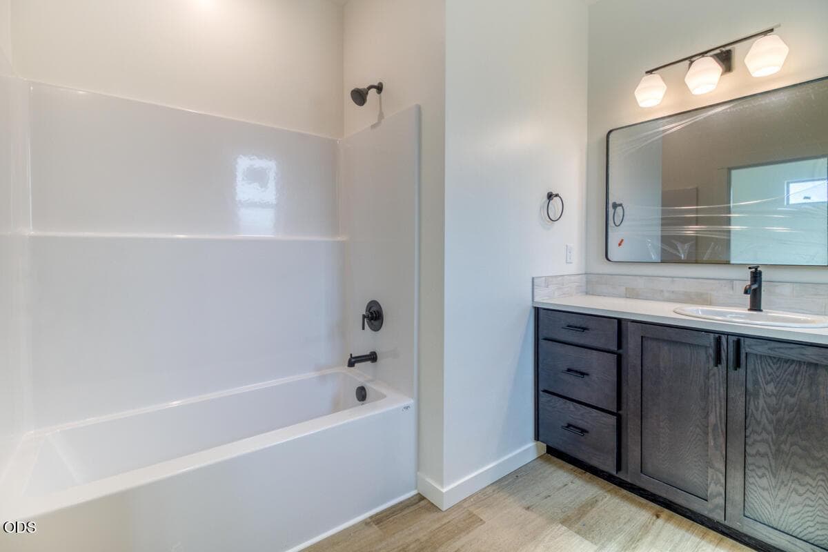 Photo of 896 SE Aquila Drive 15 of 28