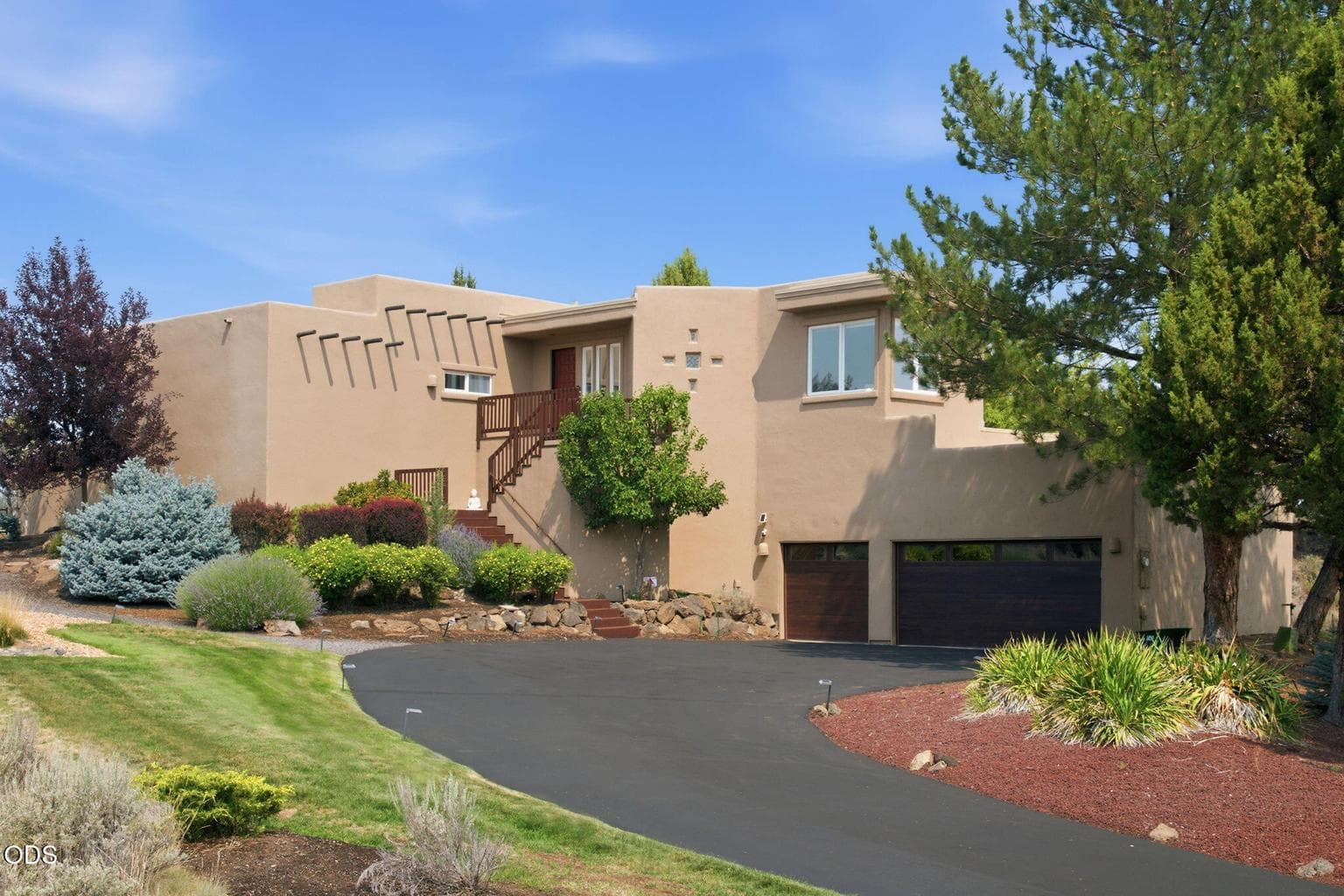 Photo of 61345 Mountain Breezes Court 1 of 42