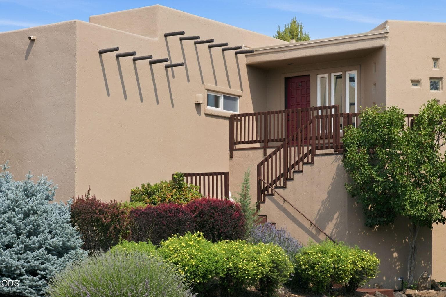 Photo of 61345 Mountain Breezes Court 2 of 42