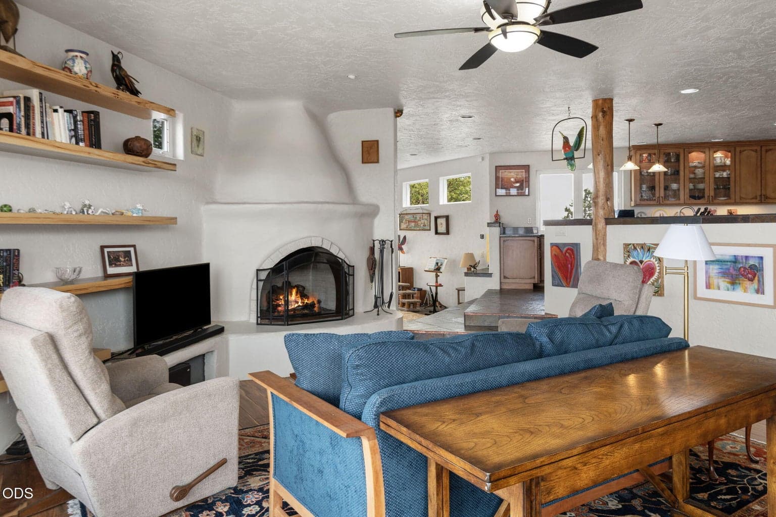 Photo of 61345 Mountain Breezes Court 6 of 42
