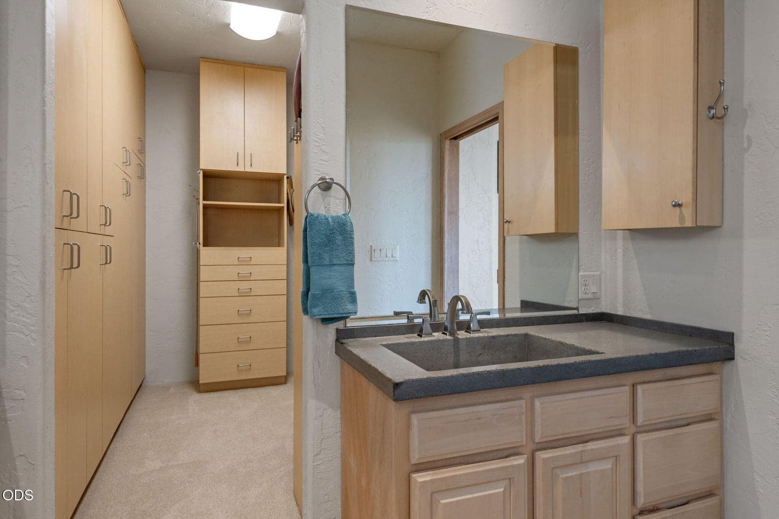 Photo of 61345 Mountain Breezes Court 15 of 42