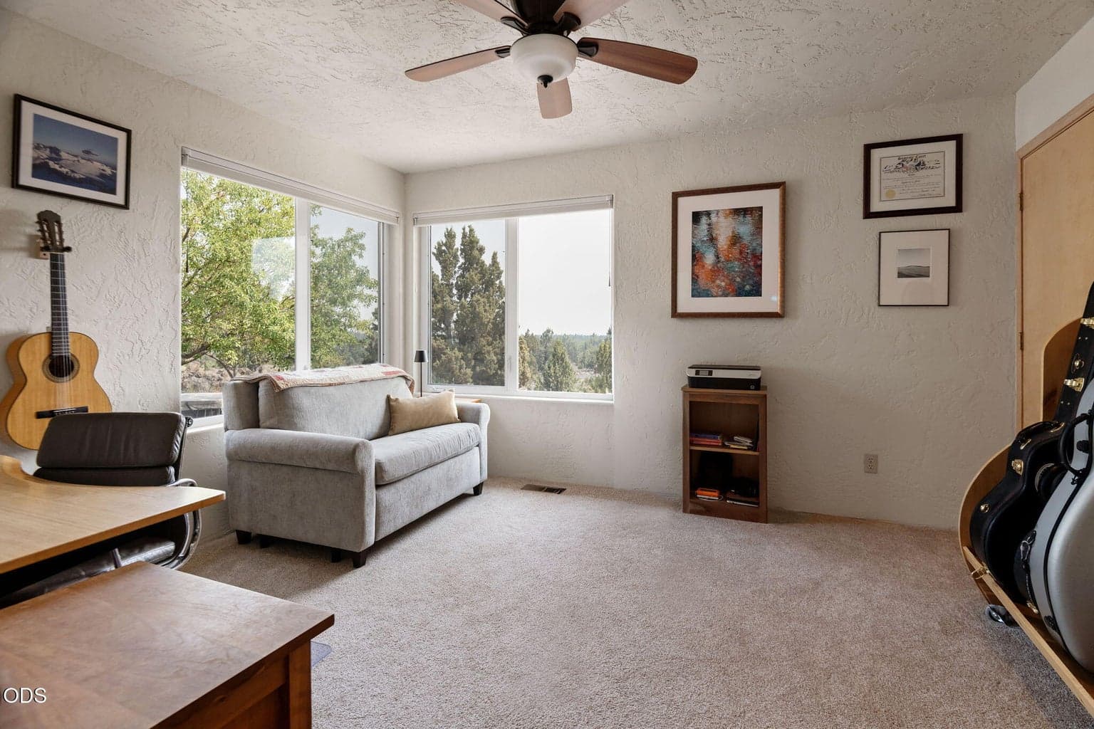 Photo of 61345 Mountain Breezes Court 18 of 42