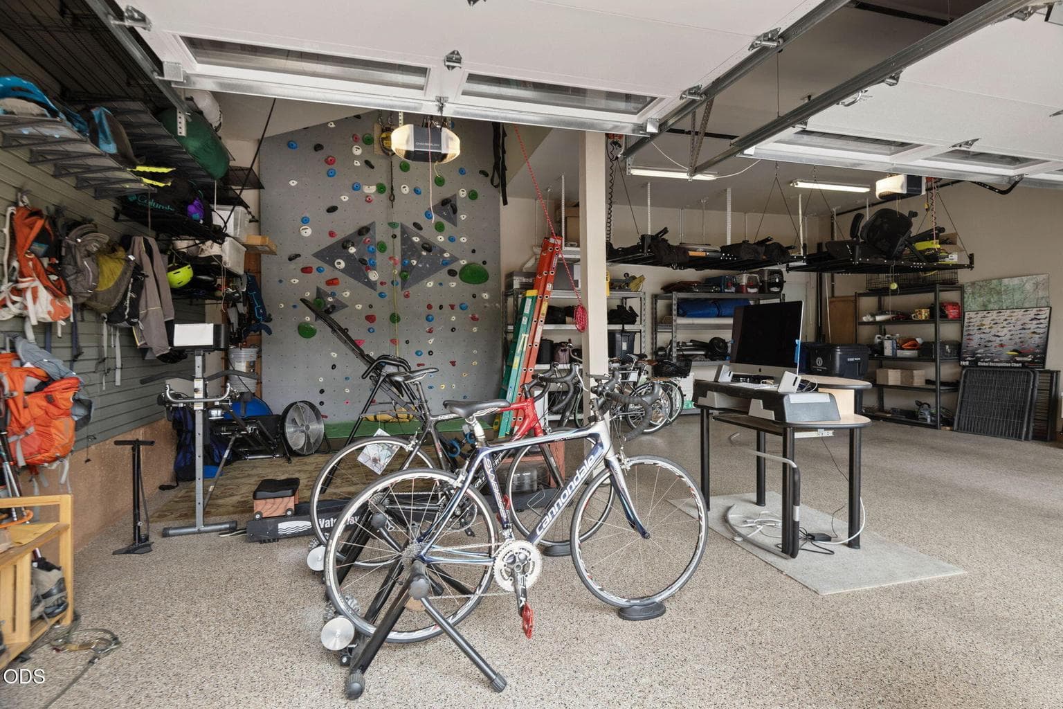 Photo of 61345 Mountain Breezes Court 26 of 42