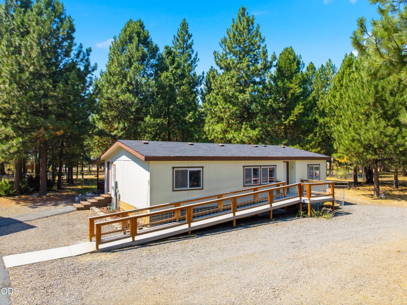 Photo of 15362 Ponderosa Loop 4 of 47