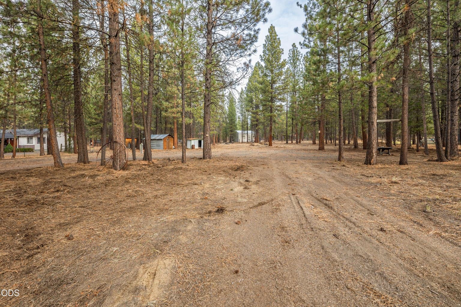 Photo of 15876 Old Mill Road 3 of 24
